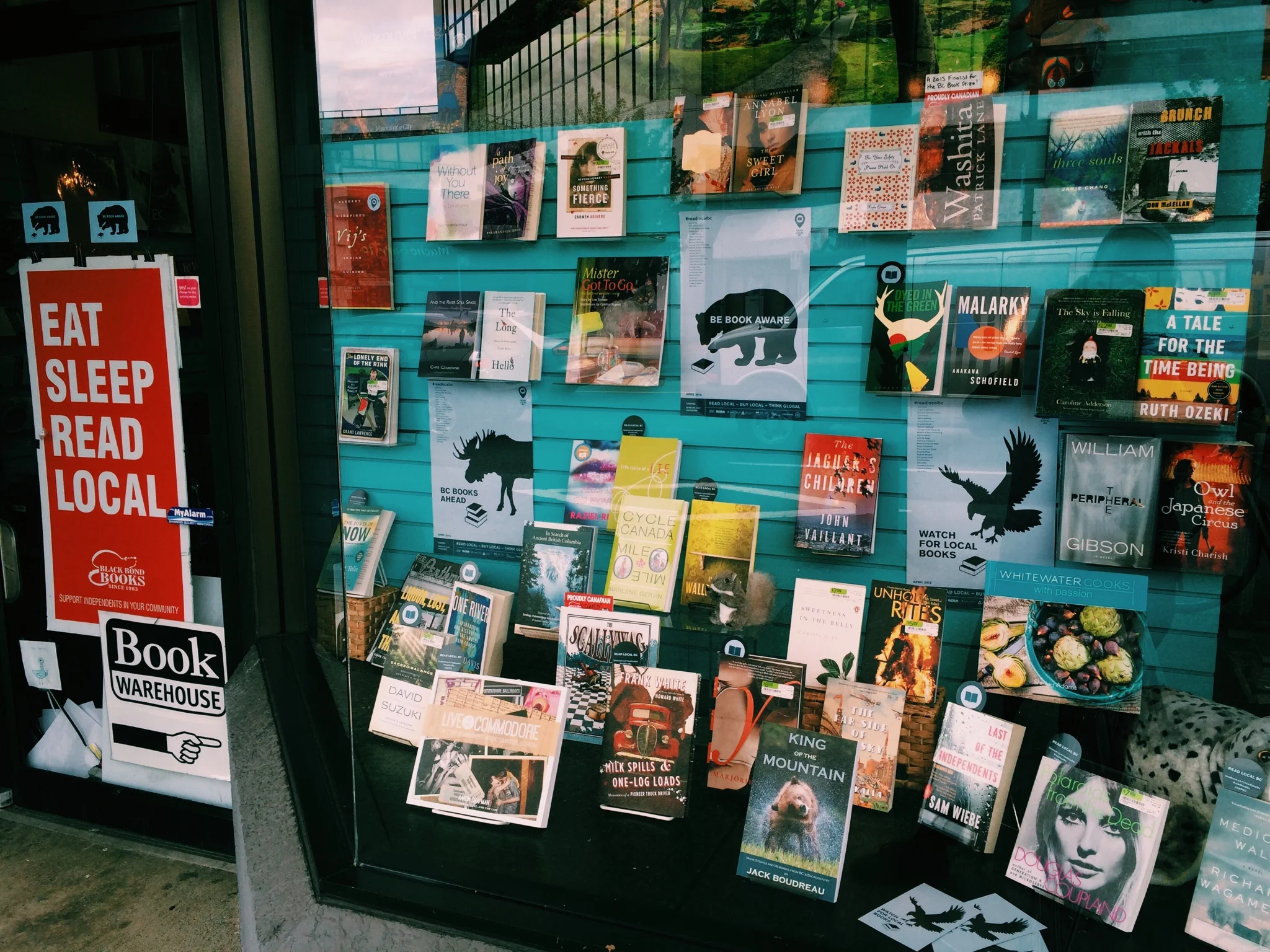 BookWarehouse_front.jpg