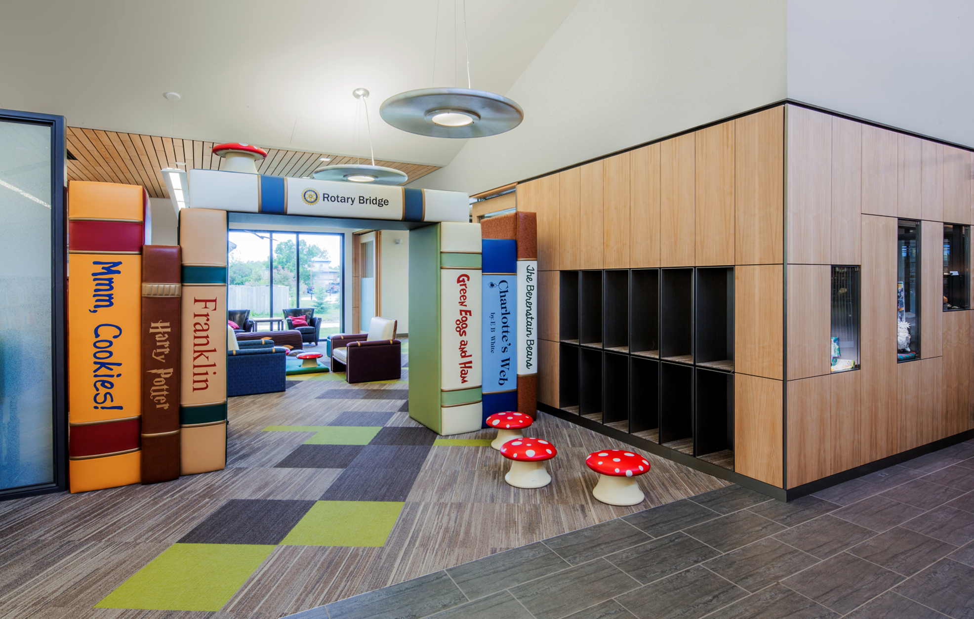 Entrance of Gaynor Family Regional Library.