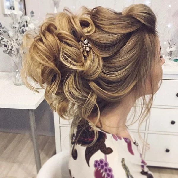 Top 10 Messy Updo Hairstyles The Bohemian Wedding