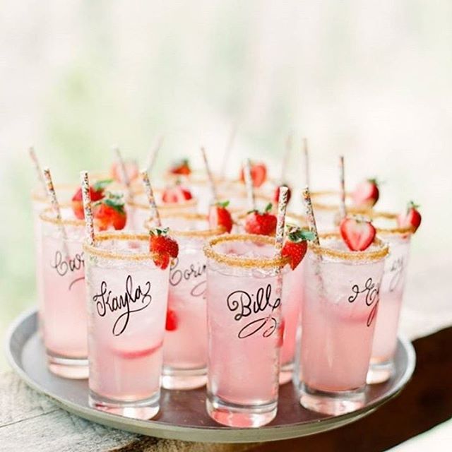 Pink cocktails are always in style! 💖 inspiration via @cassidybrookee and @ashleynicoleevents .
.
.

#bohowedding #bohemianwedding #wedding #instawedding #cocktails #pink #shooters #cute #weddinginspo #weddinginspiration #weddingideas #weddingblog #