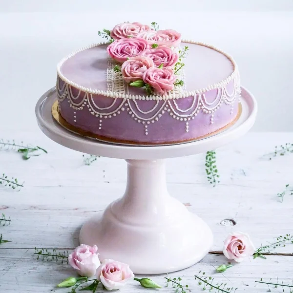 Wedding Cake with Flowers One Tier.jpg