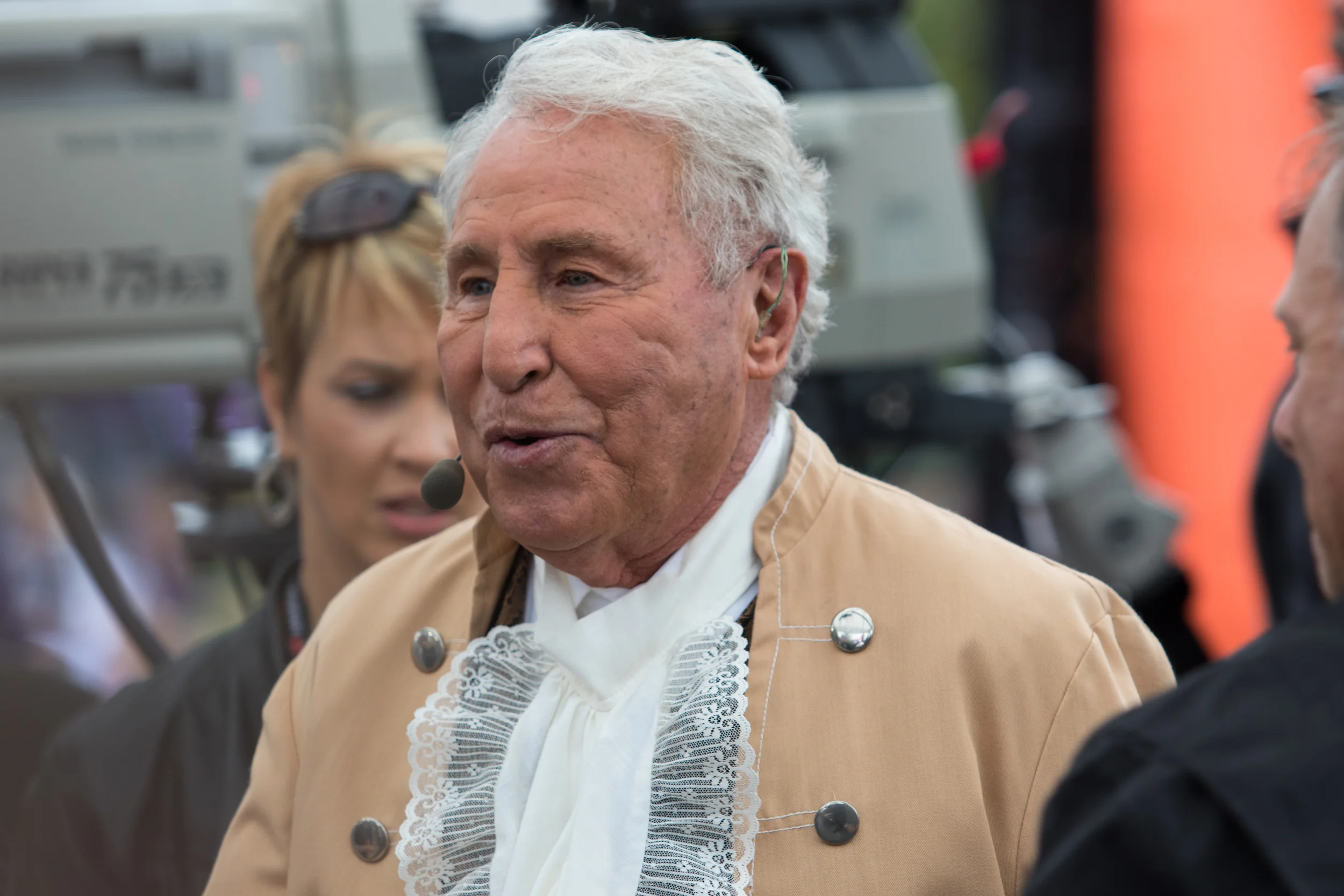 Lee Corso arrives back at the main stage after dressing up as James Madison to officially make his pick from the steps of Wilson Hall. 