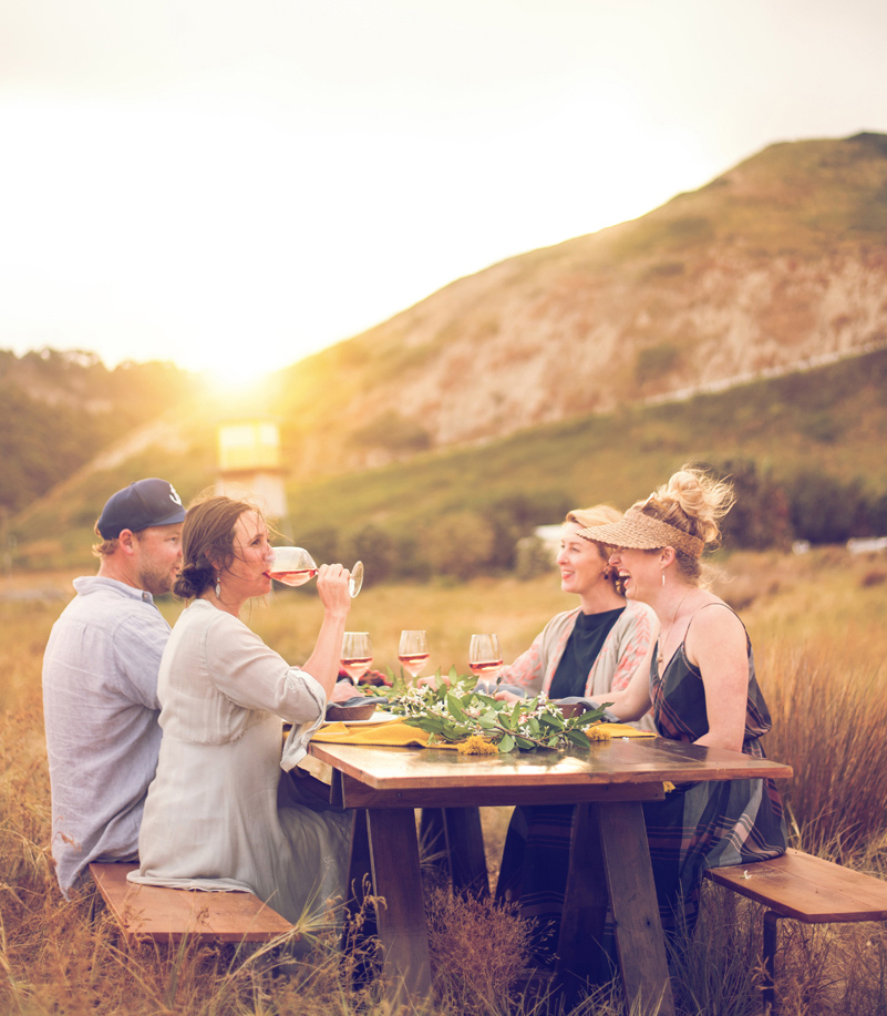 Friends eating al fresco .jpg