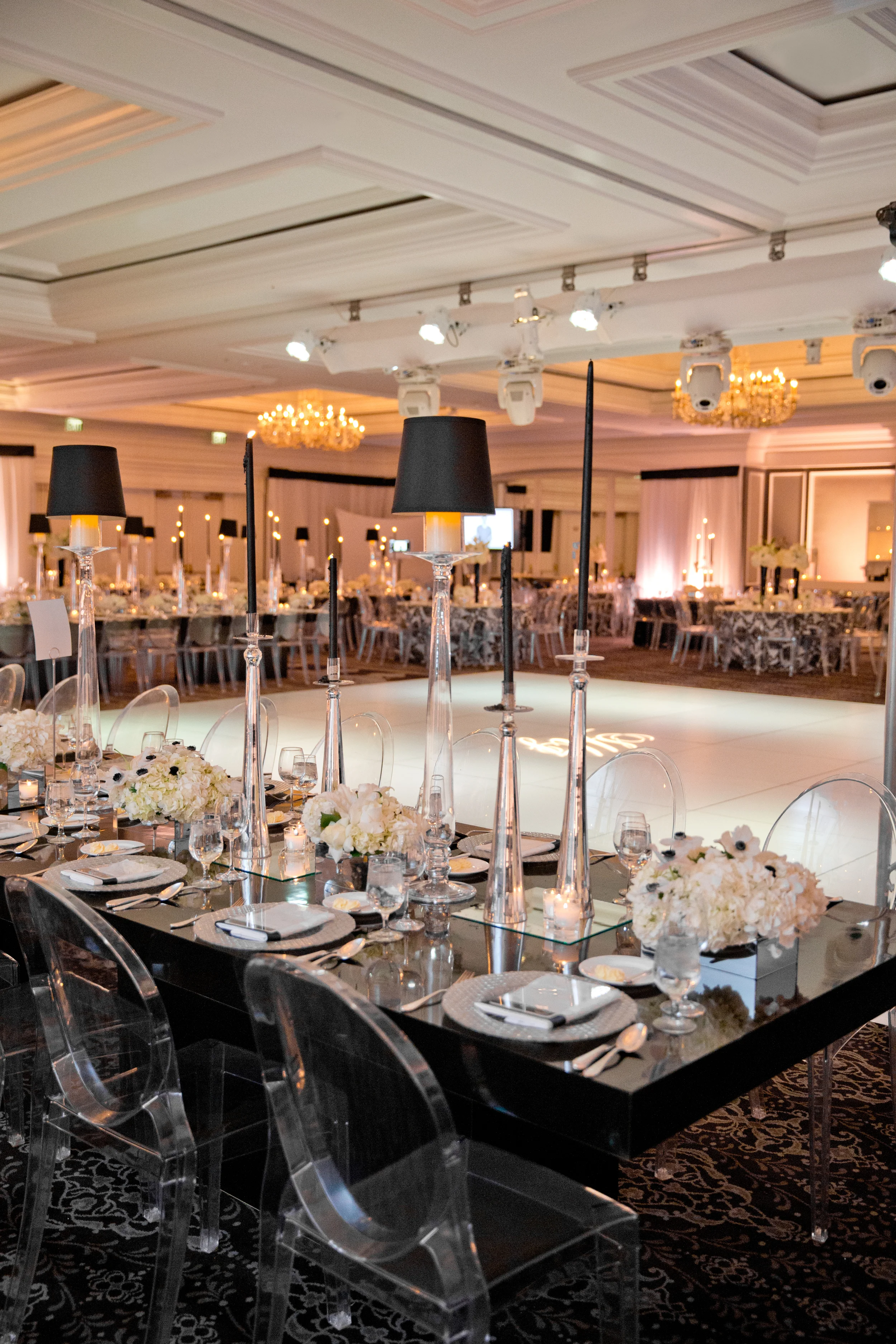 Schostak Interior 1.jpg