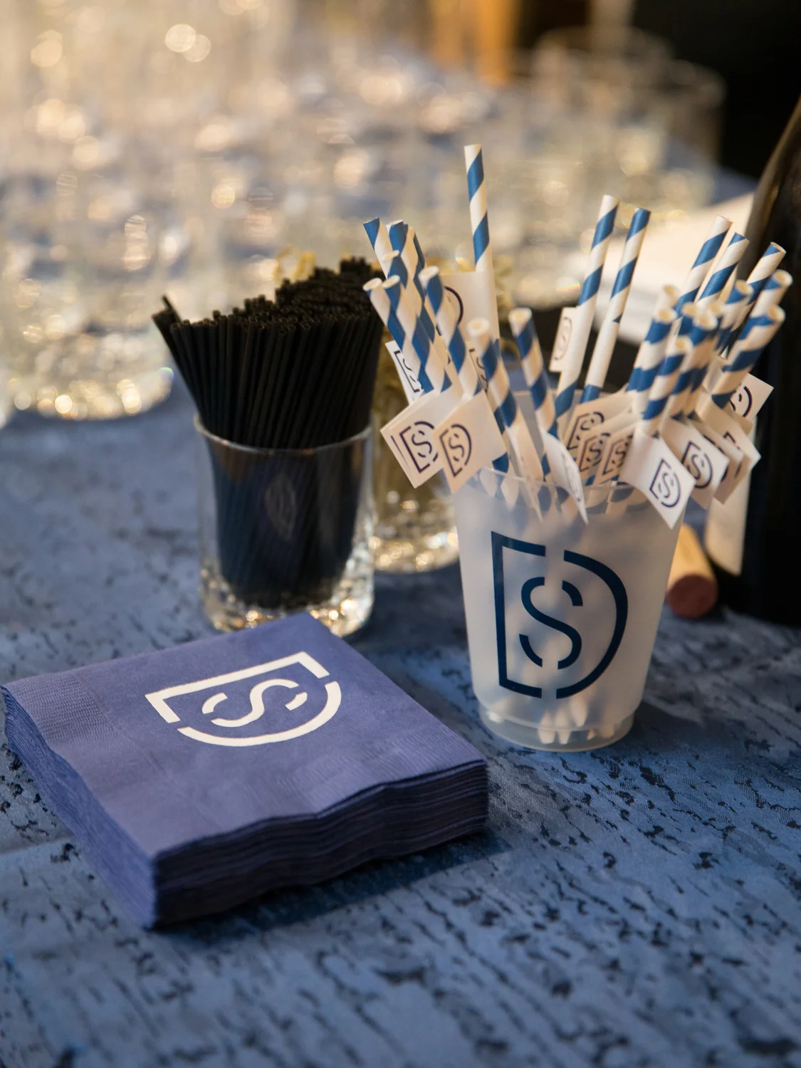 0399_Logo Cups, Napkins, Straw.jpg