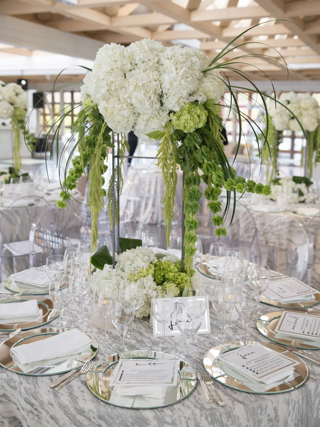 1345_Green and White Table Setting.jpg