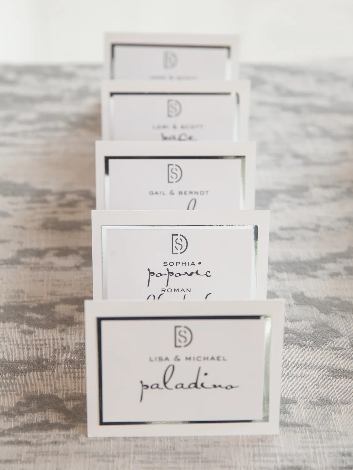 1359_White and Silver Placecards.jpg