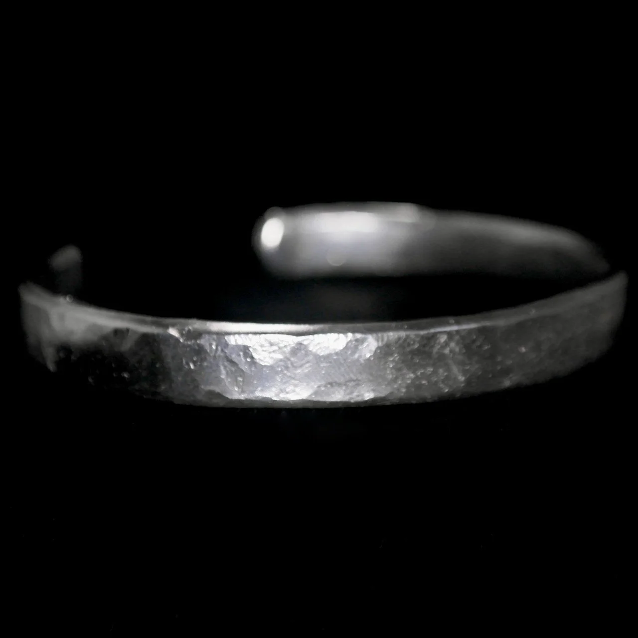 56-956 Tony Davis Ingot silver Cuff Bracelet Side 2.jpeg
