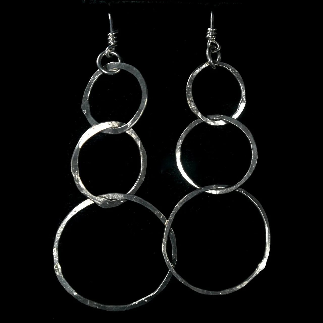56-1232 Tony Davis Ingot Silver Three Circle Link Earrings $118-1.jpeg
