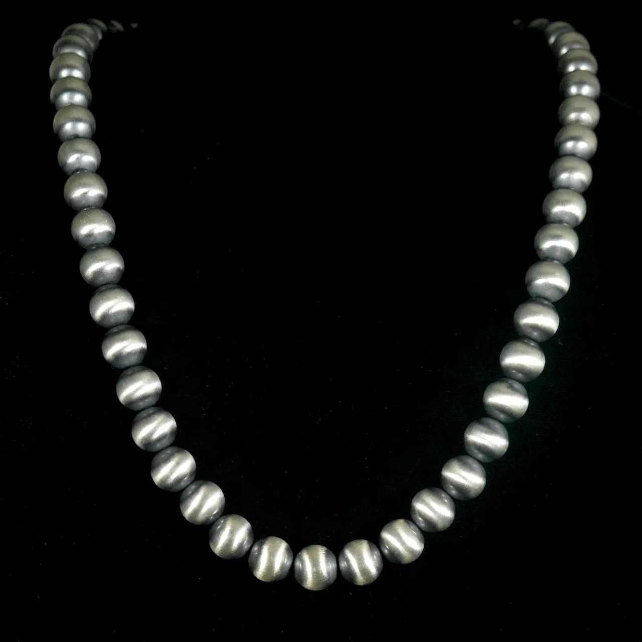 60-770 Sterling Silver Navajo Pearl Necklace $745.jpeg