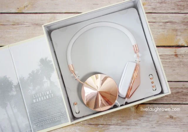 headphones.jpg