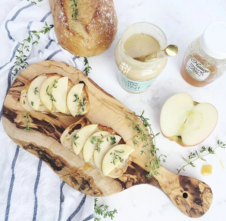 apple tahini toast.jpg