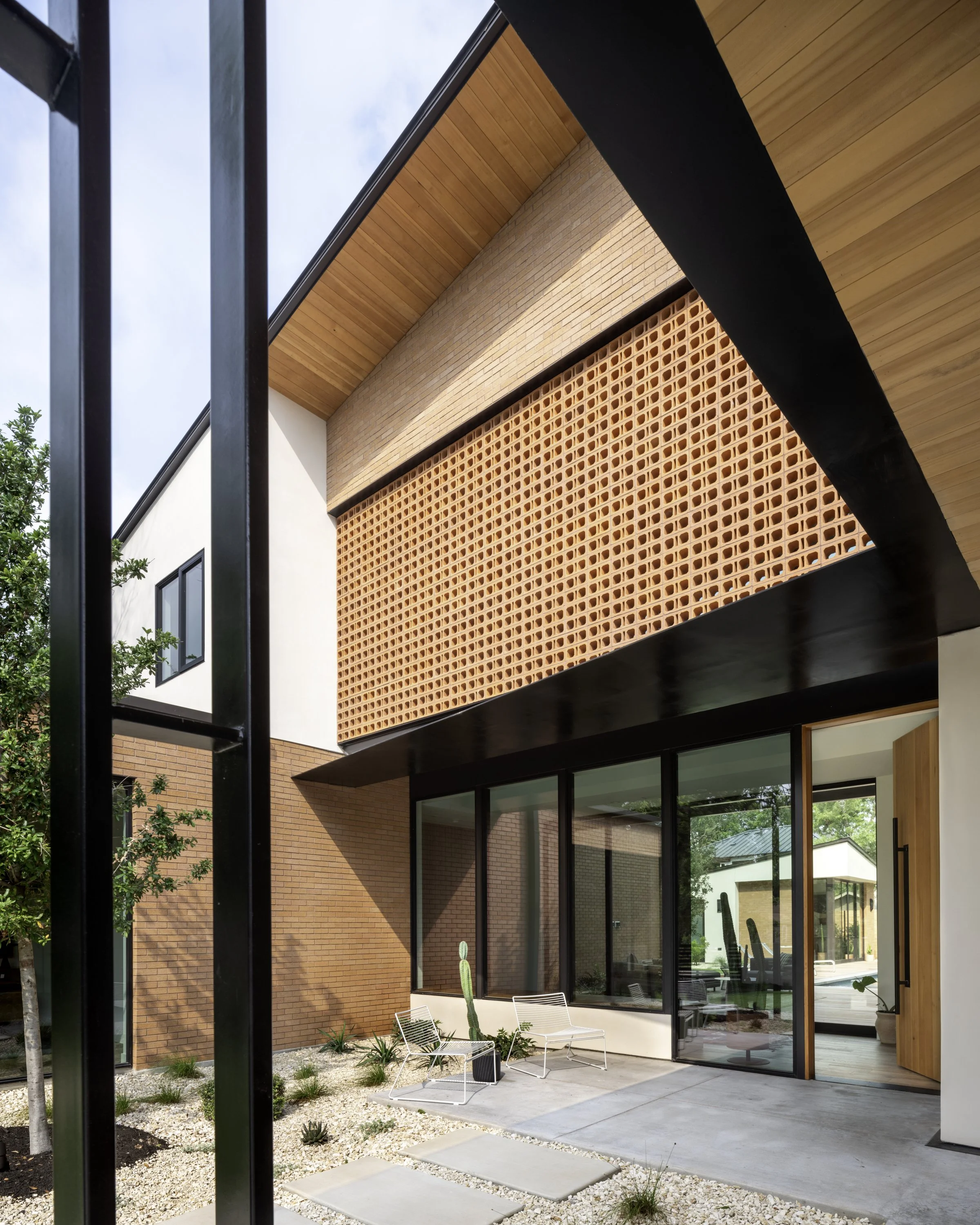 COXIST_FIA_Garner_Web_ 3.jpg