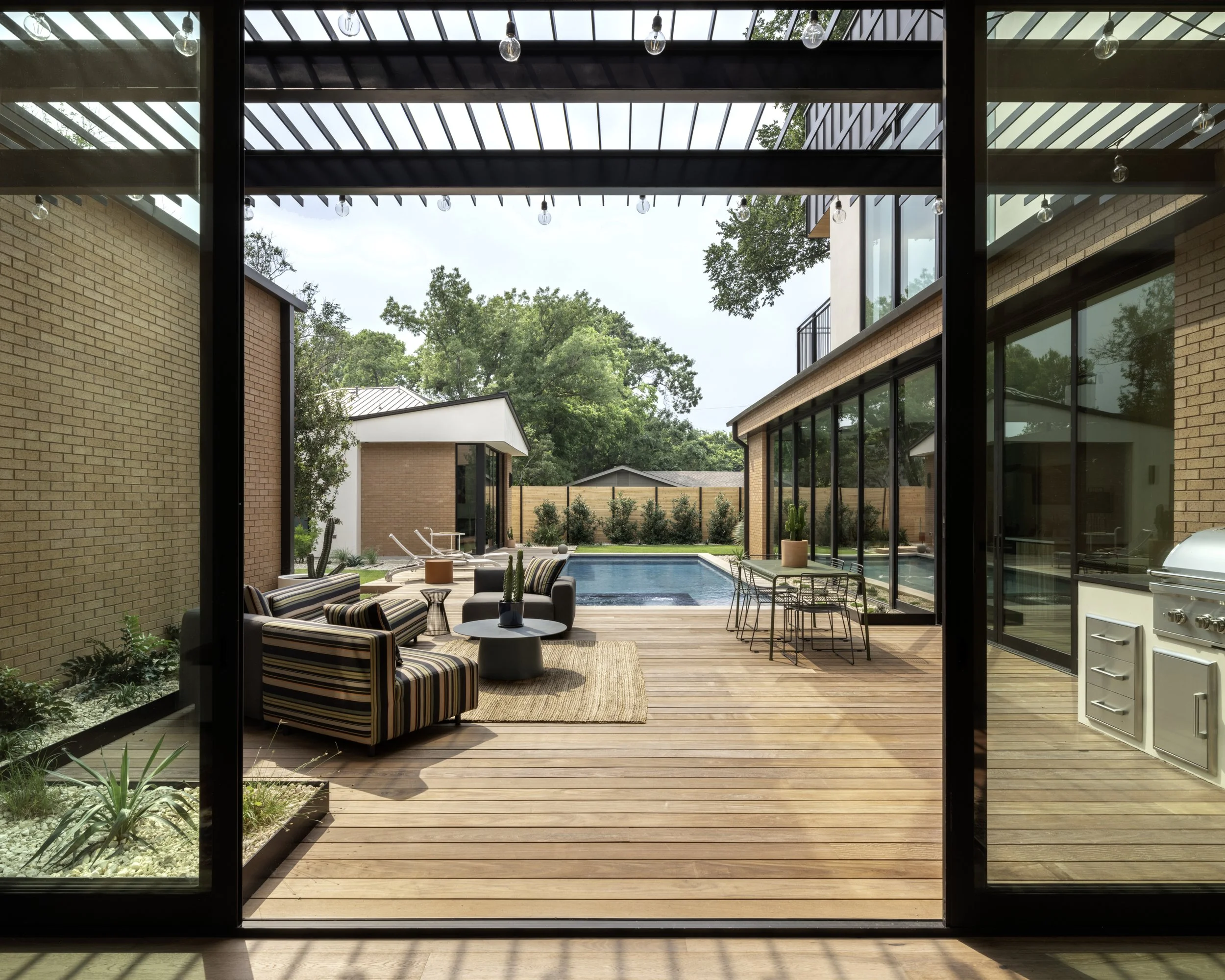 COXIST_FIA_Garner_Web_ 14.jpg