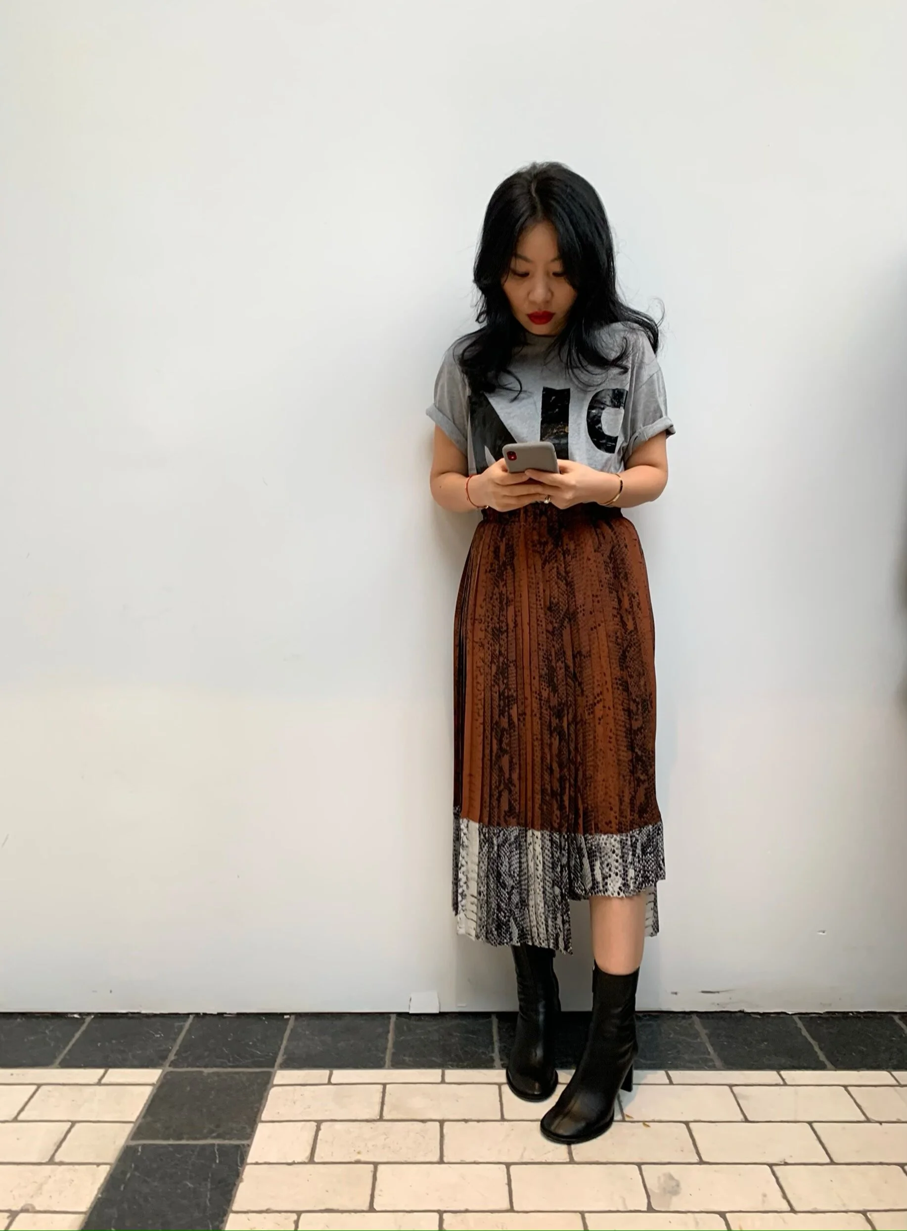  What’s easier than a skirt and tee . . . . especially when it’s No21. 
