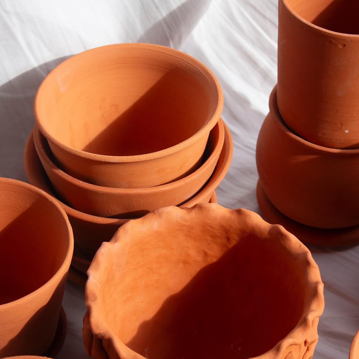 Terra cotta family portraits coming soon.
.
.
.
#terracotta #plantpots #pottery #ceramics #handmade #handmadepottery #modernceramics #handmadeceramics #yeg #yegmade #yegdesign #yegmaker #yegarts #visualvibes #madeincanada #madelocal #shoplocal #shops