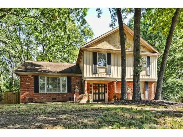 Listing Courtesy of Renee Cerwin at Cerwin and Company. Sold by Bethany Mitchell at Keller Williams South Park
