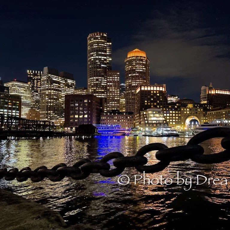 #travel #travelphotography #travelingphotographer #eos #iphonepicture #iphonepics #downtown #downtownboston #boston #bostonmassachusetts #bostonstrong #wharf #bostonwharf #longwharf #bostonharbor #harbor #sunset #bostonsunset #citylights #lights #cit