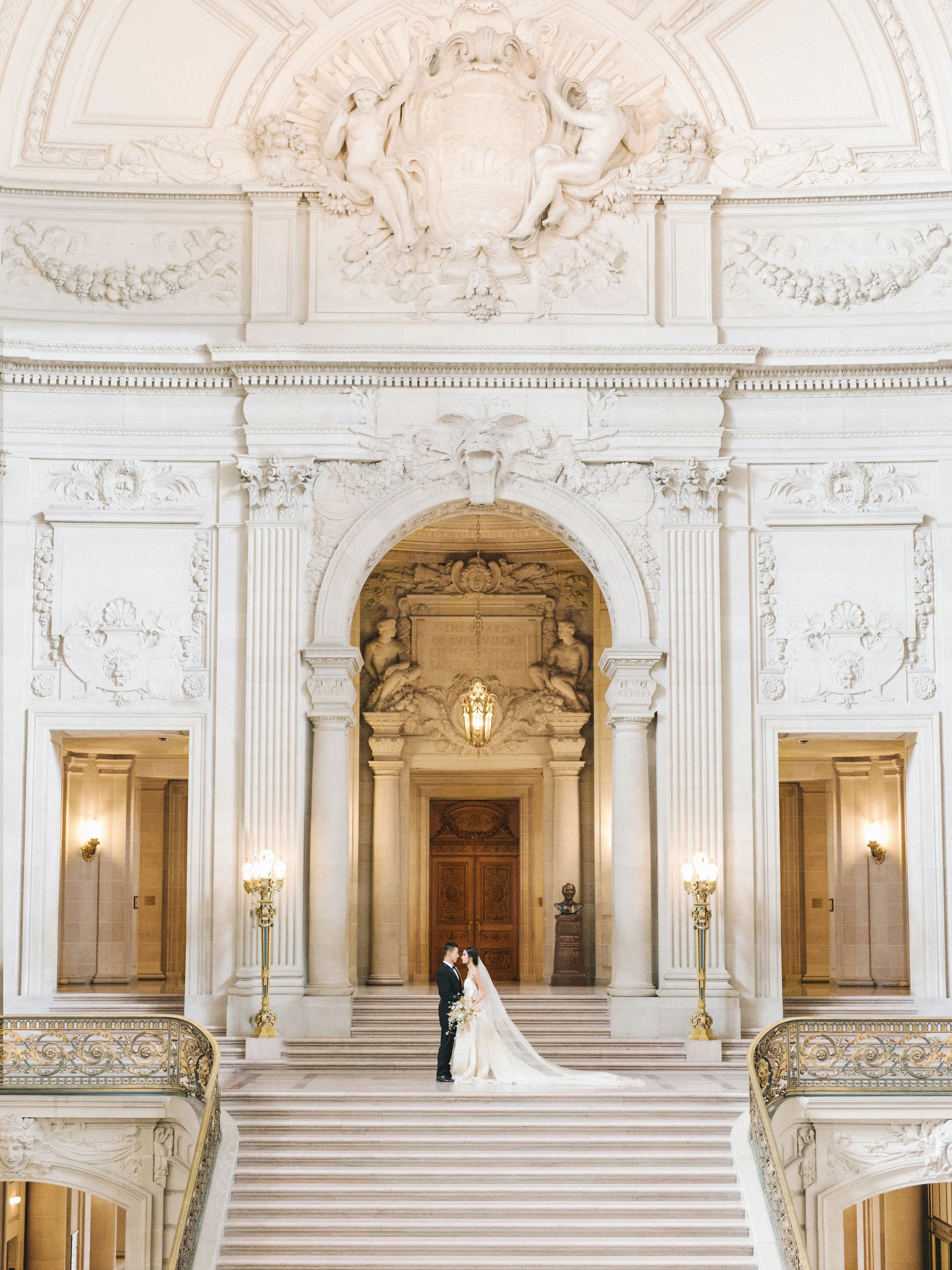 cityhall150.jpg