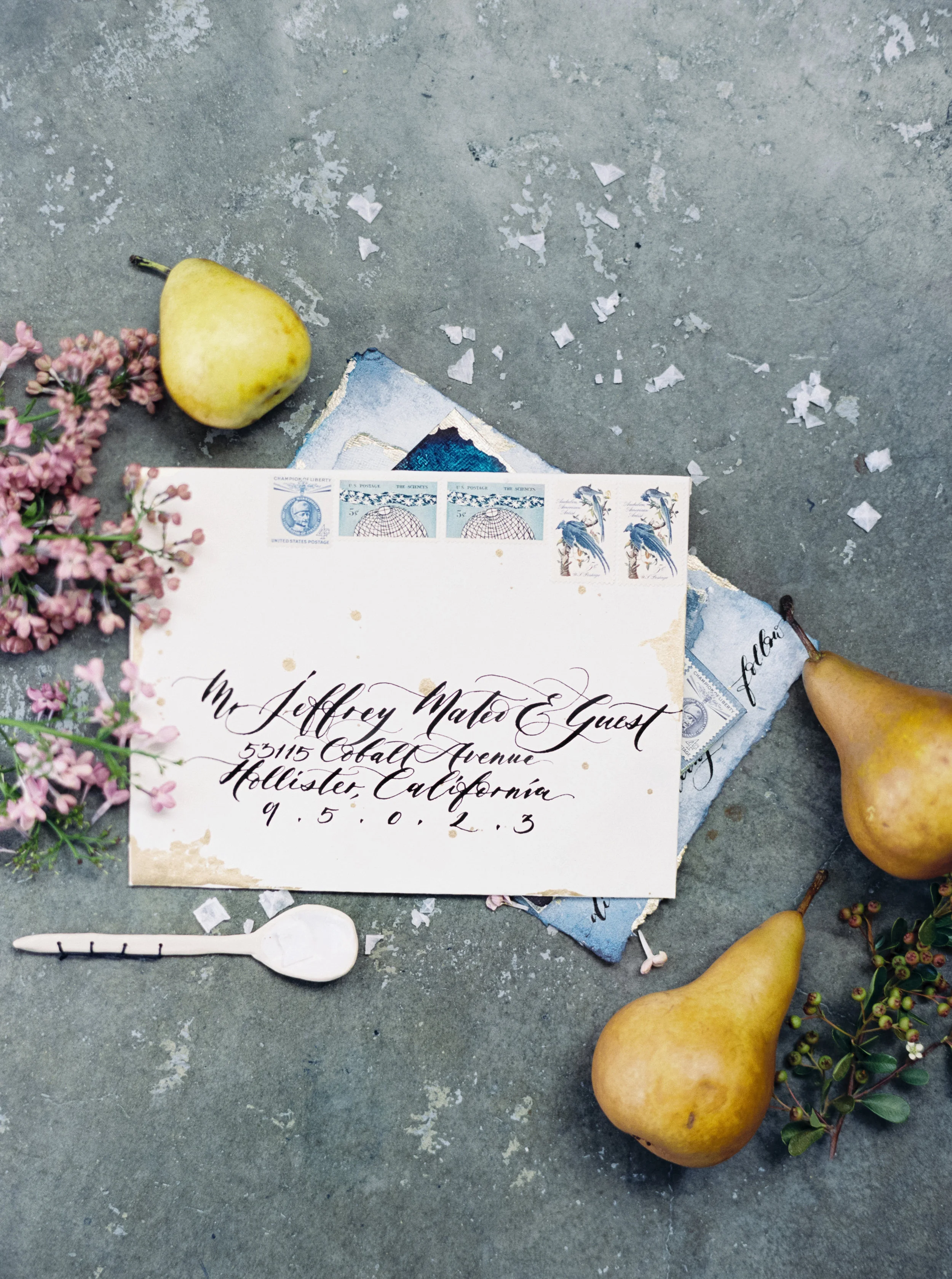 Urban Watercolor Styled Shoot by Luna de Mare