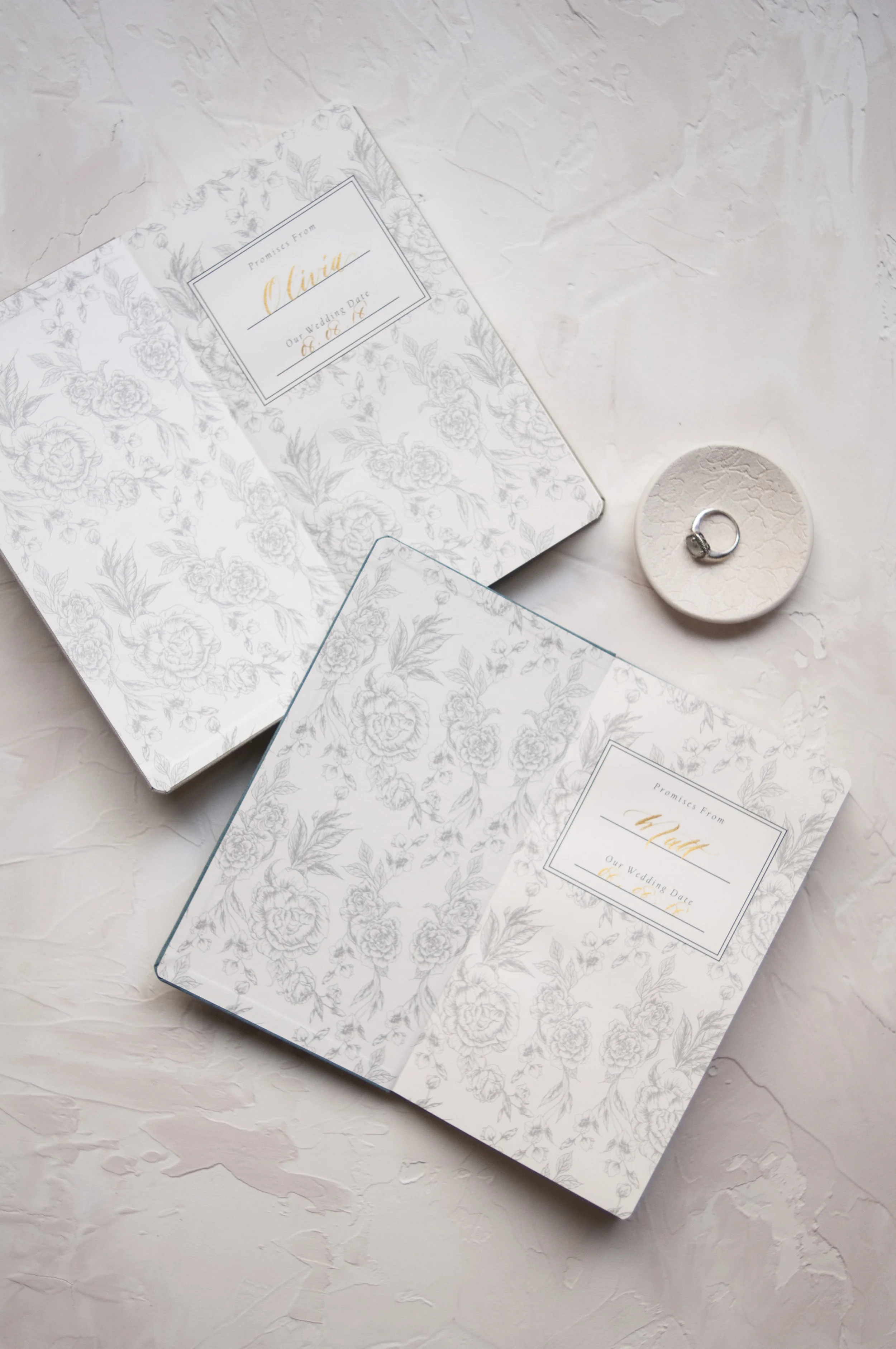 Seniman Calligraphy Linen Vowbooks_9.jpg