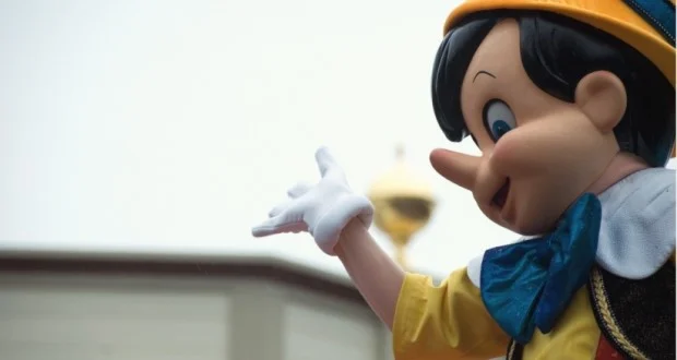 7 SIGNS SOMEONE MAY BE LYING TO YOU