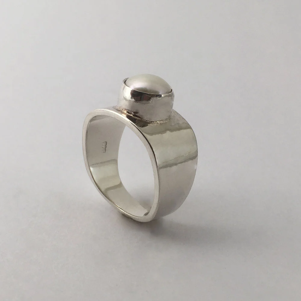 Copy of ring-modern-pearl-sterling-bling