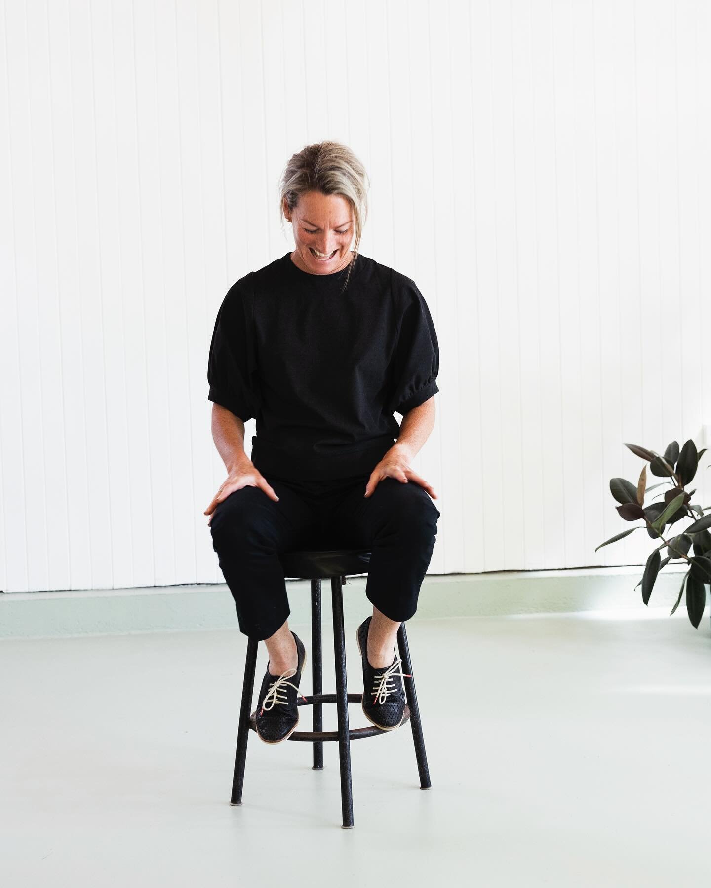 Not quite pooing like a champion? 💩 

Here are my go to suggestions to bring some regularity, ease, sense of completion and satisfaction back to your bathroom visits. 

🚽 Make time to poo. Avoiding the urge sends the message to your bowels that you