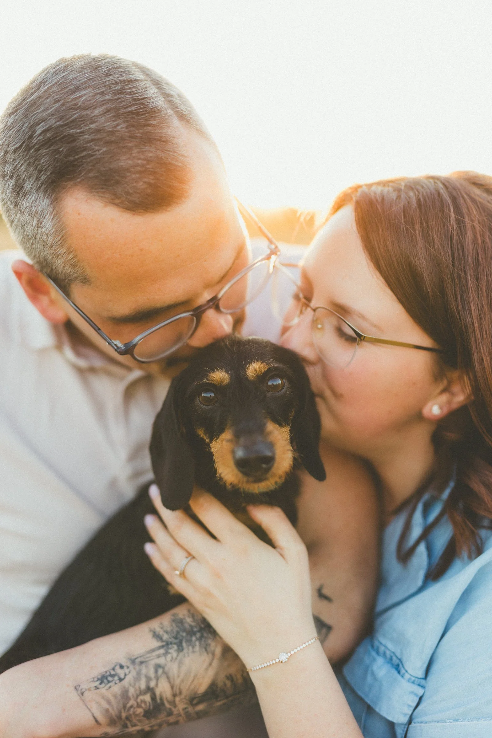 natuerliche-familienfotos-mit-hund-brandenburg.jpg