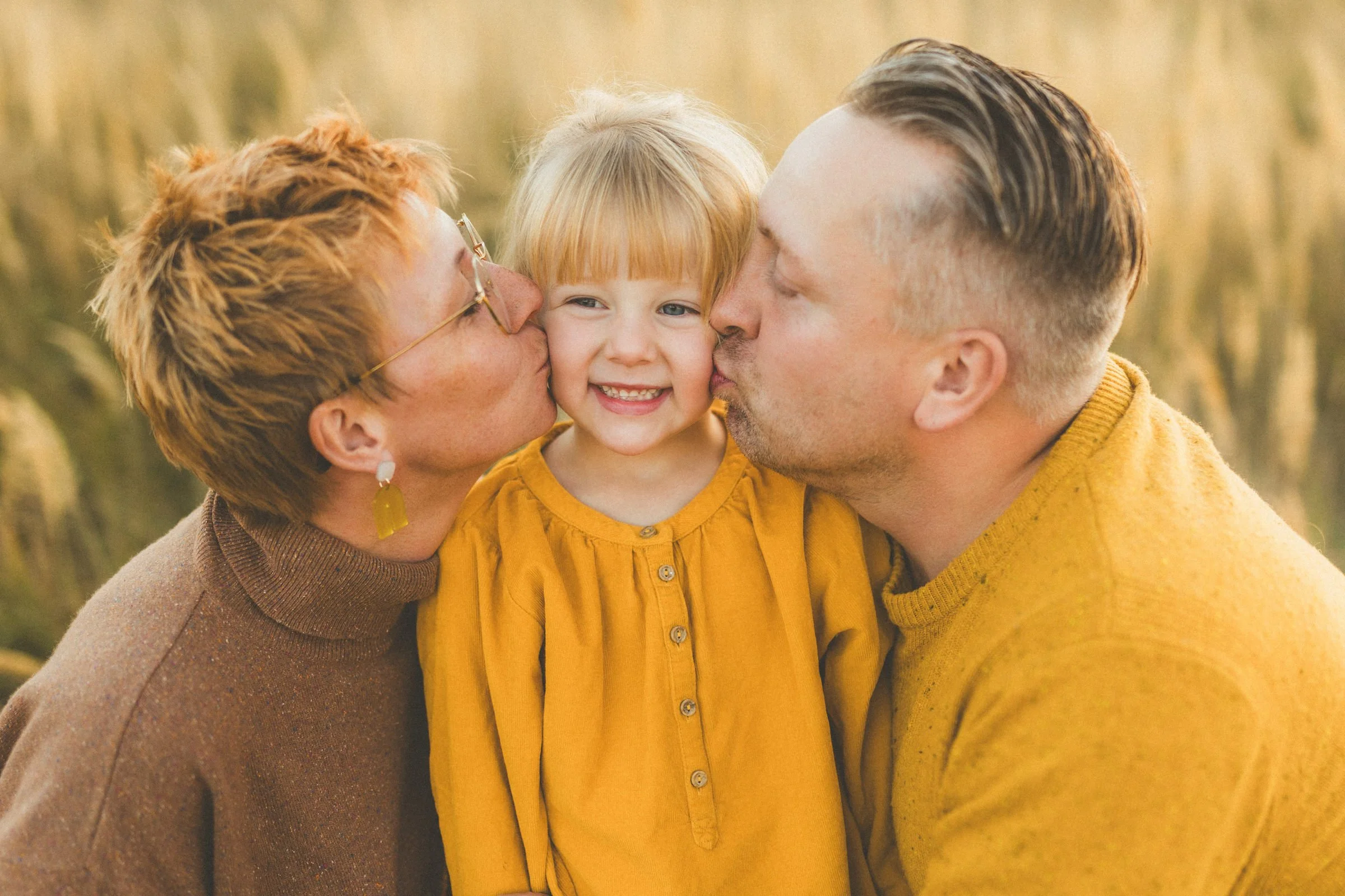warme-lichtstimmung-familie-brandenburg.jpg