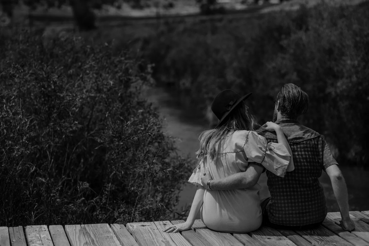 013-jones-max-colorado-ranch-engagement-photos.jpg