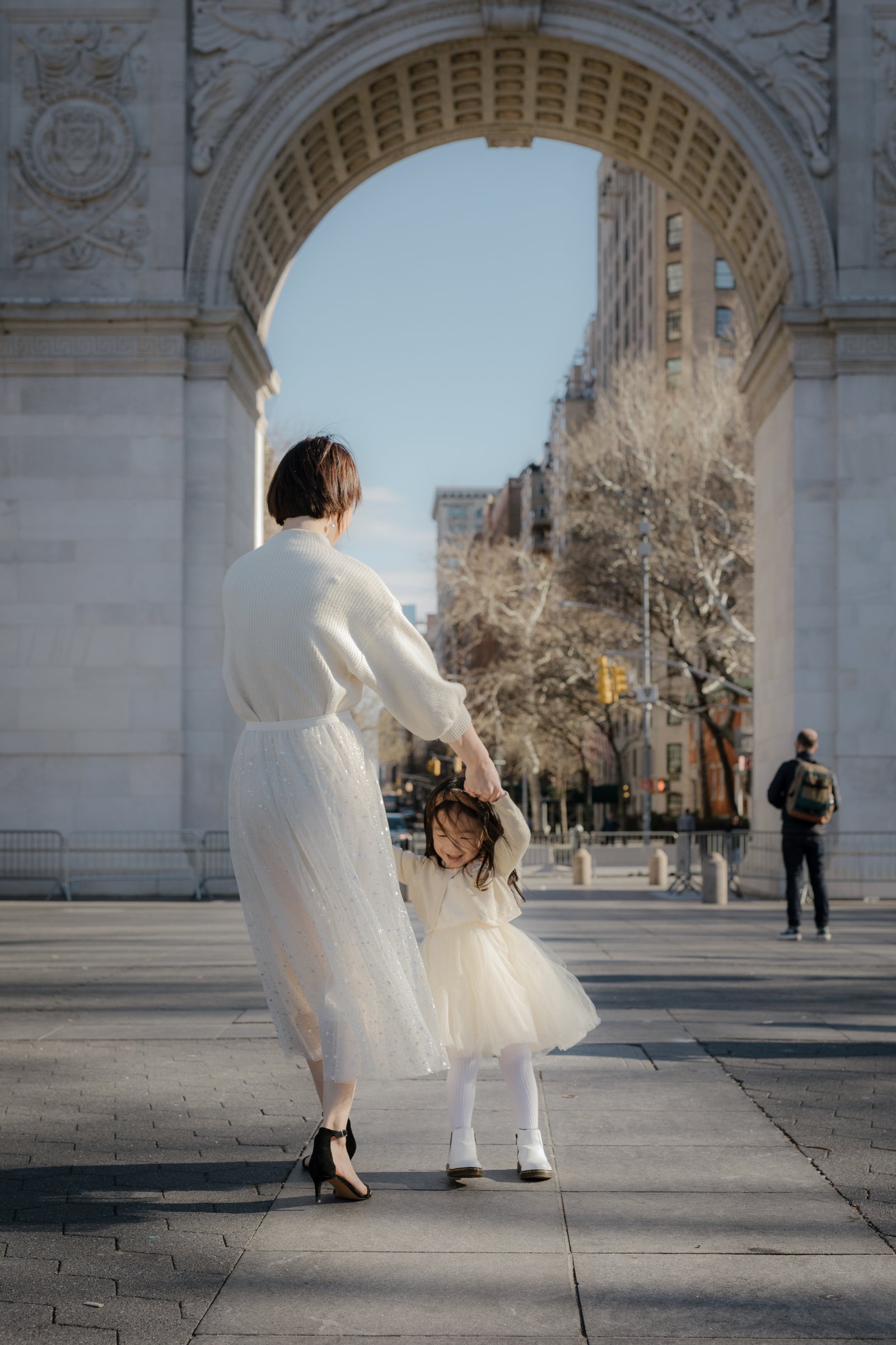 washington-square-park-family-portrait-photographer-1.jpg