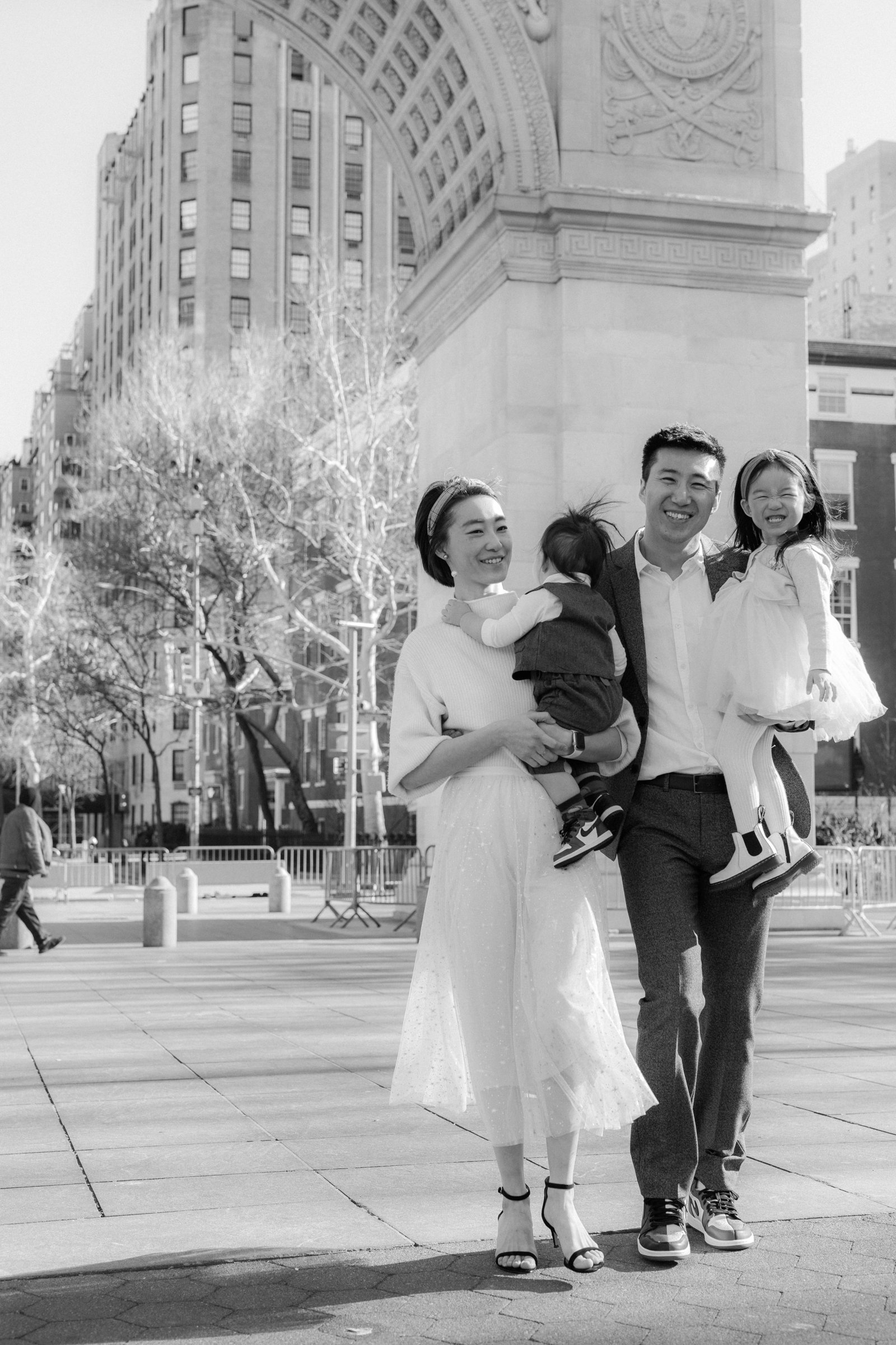 washington-square-park-family-portrait-photographer-3.jpg