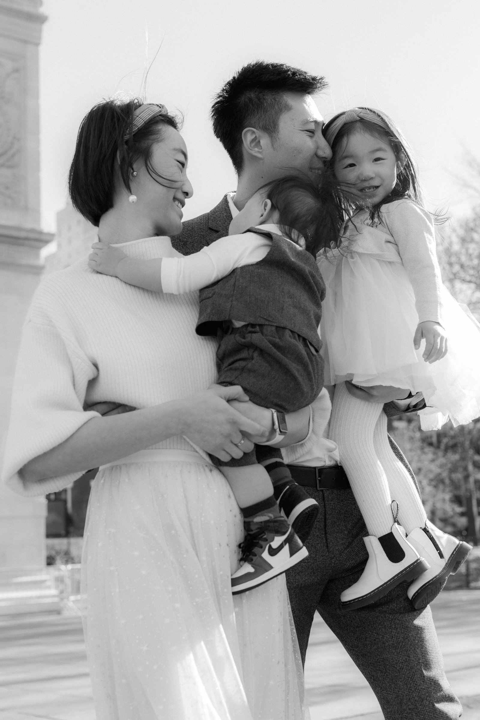 washington-square-park-family-portrait-photographer-4.jpg