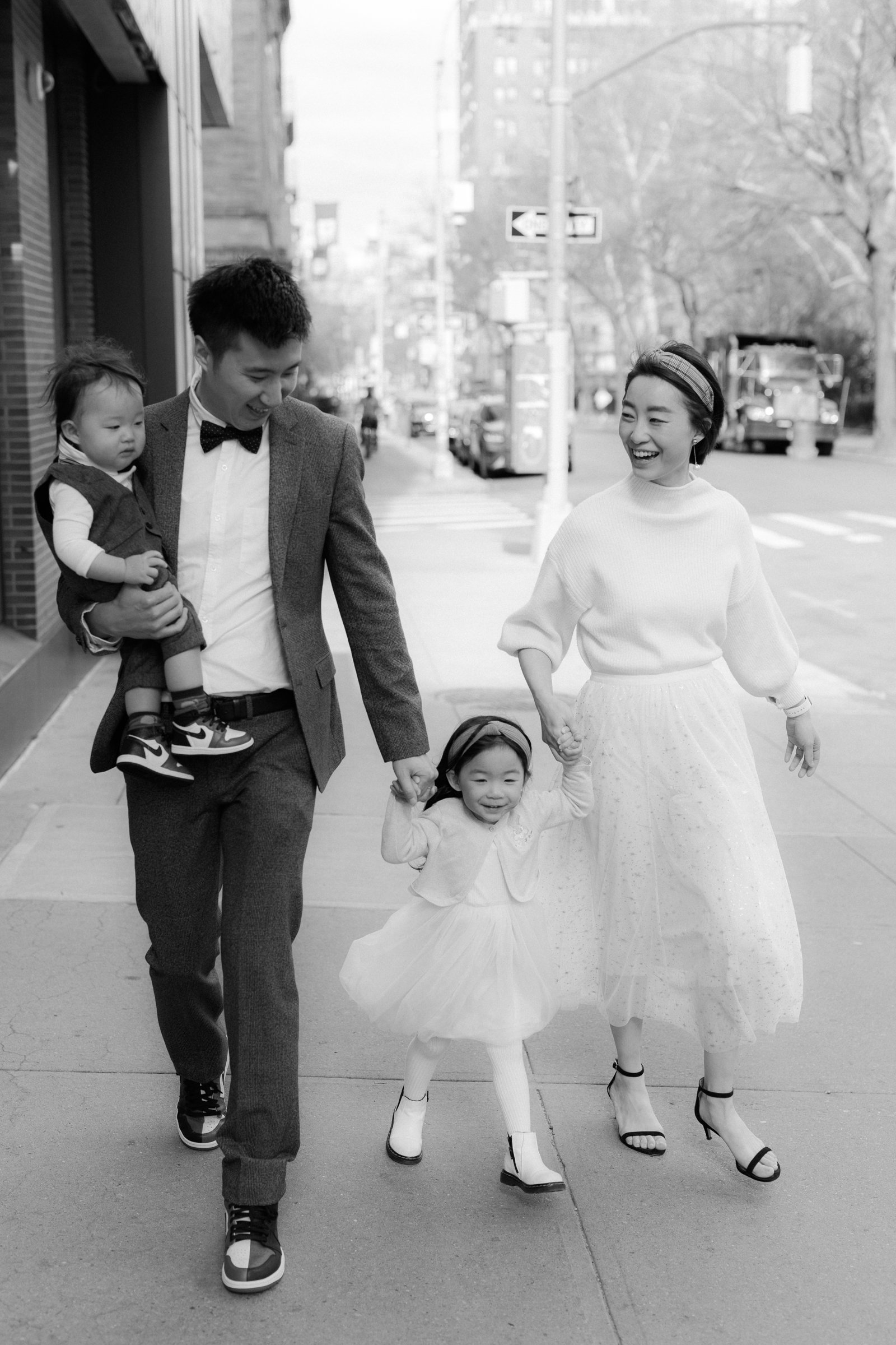 washington-square-park-family-portrait-photographer-10.jpg