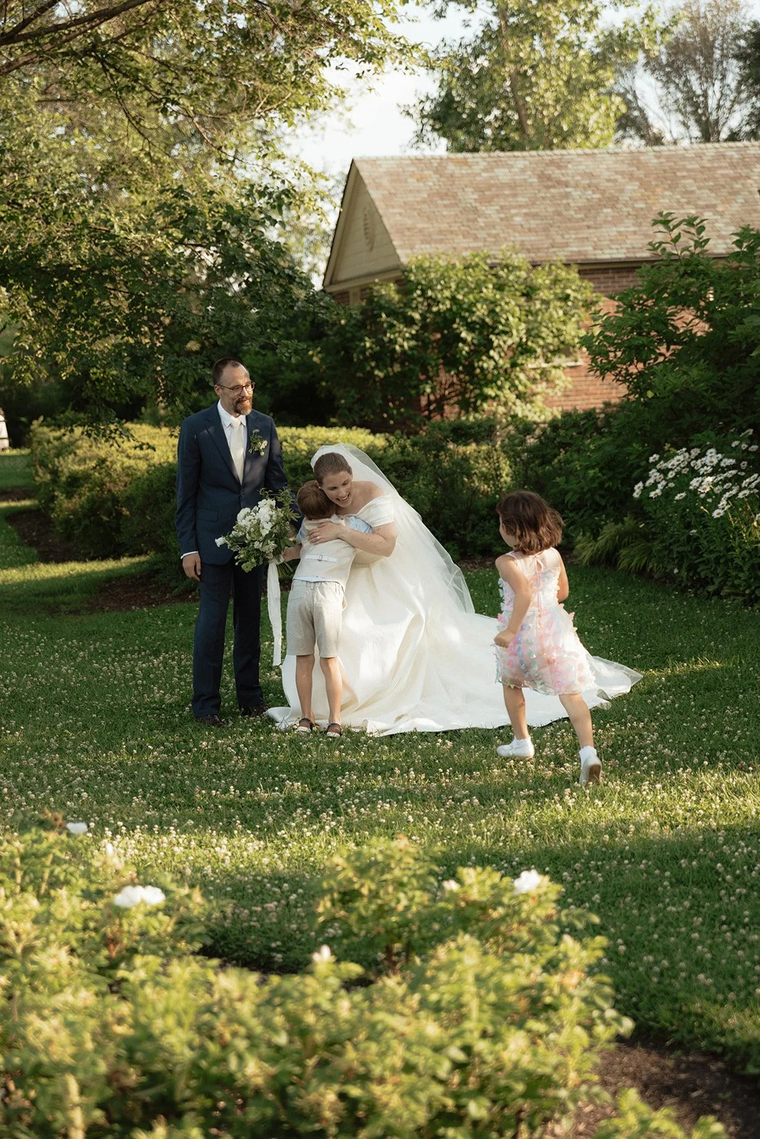 children-at-weddings-candid-photography-upstate-ny-photographer.jpg