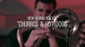 "CHURROS & HOT DOGS" 