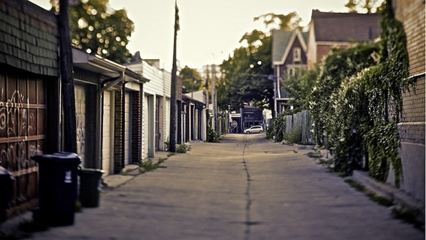 Could Toronto laneways become something greater than a place to play ball hockey and park cars? / The Laneway Project