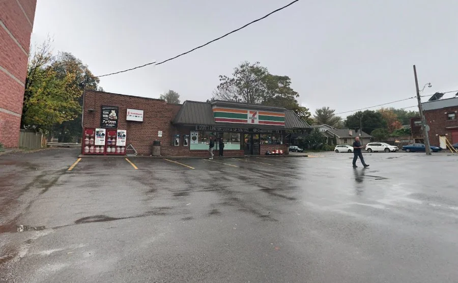 7-Eleven closing stores in Toronto including Queen East
