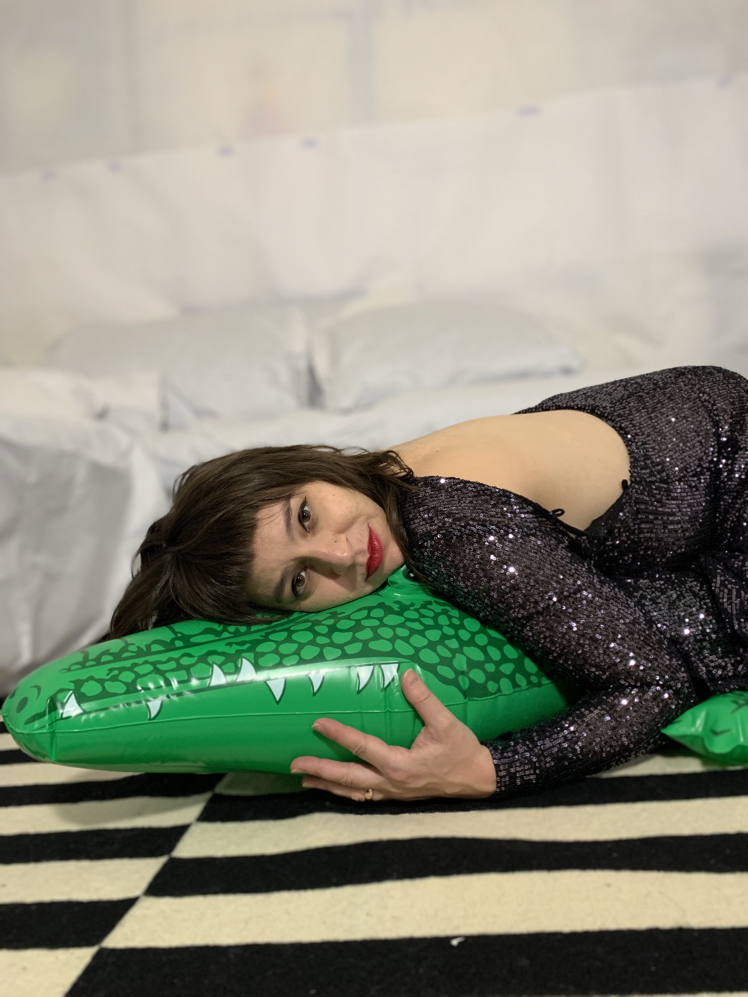 Sarah and Alligator by Oliver Mertz.JPG