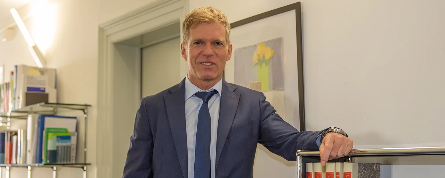 anwalt_header_onnen_04.jpg