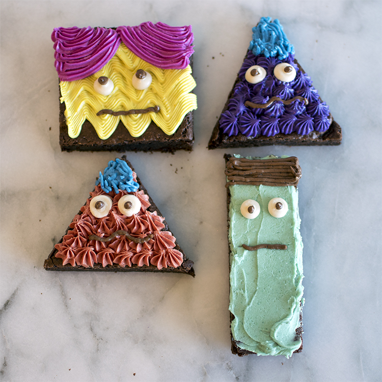  Monster Brownies free from scary dyes, decorated with naturally colorful frosting. 