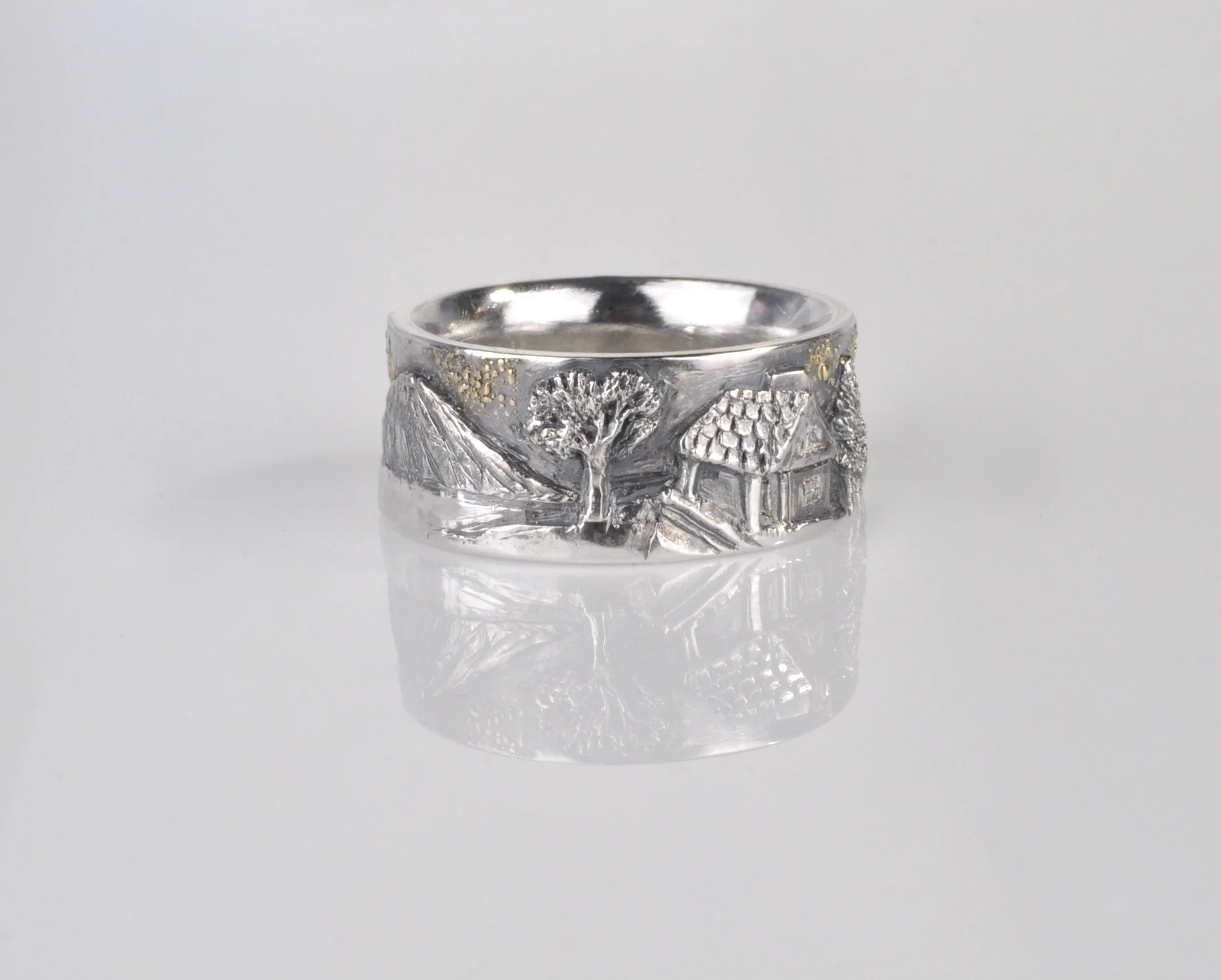 "Cabin in the Woods" Ring