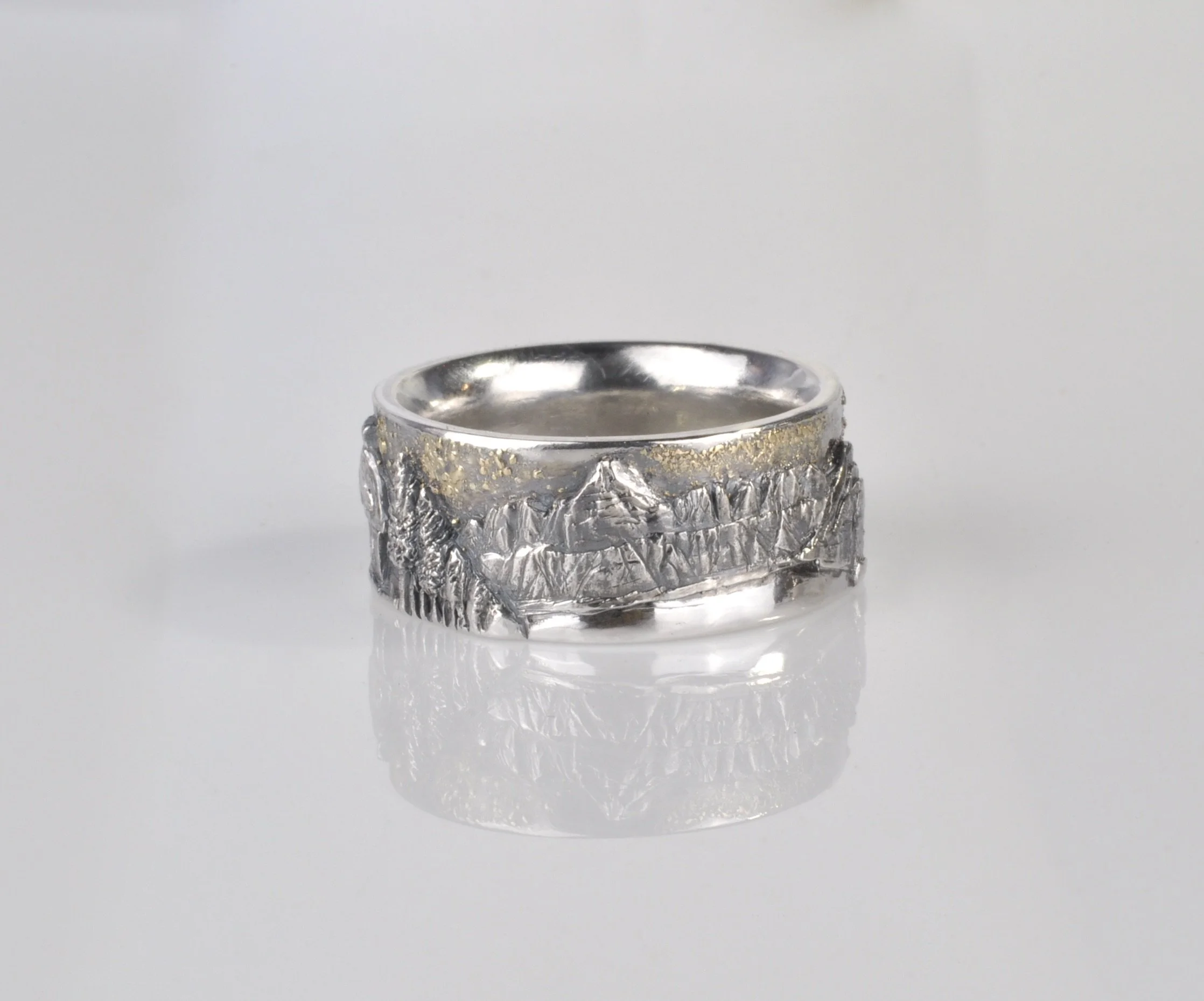 "Cabin in the Woods" Ring