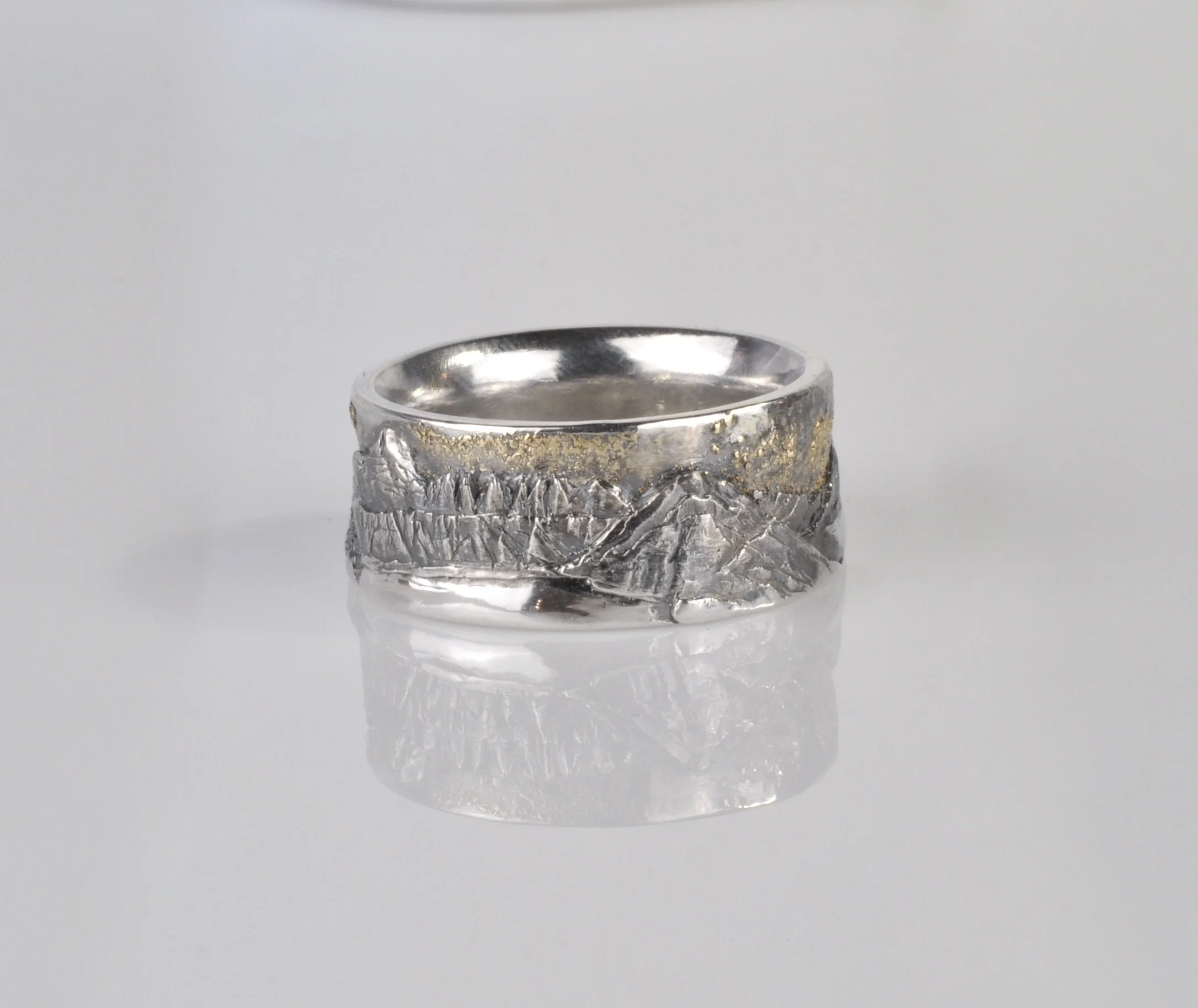 "Cabin in the Woods" Ring
