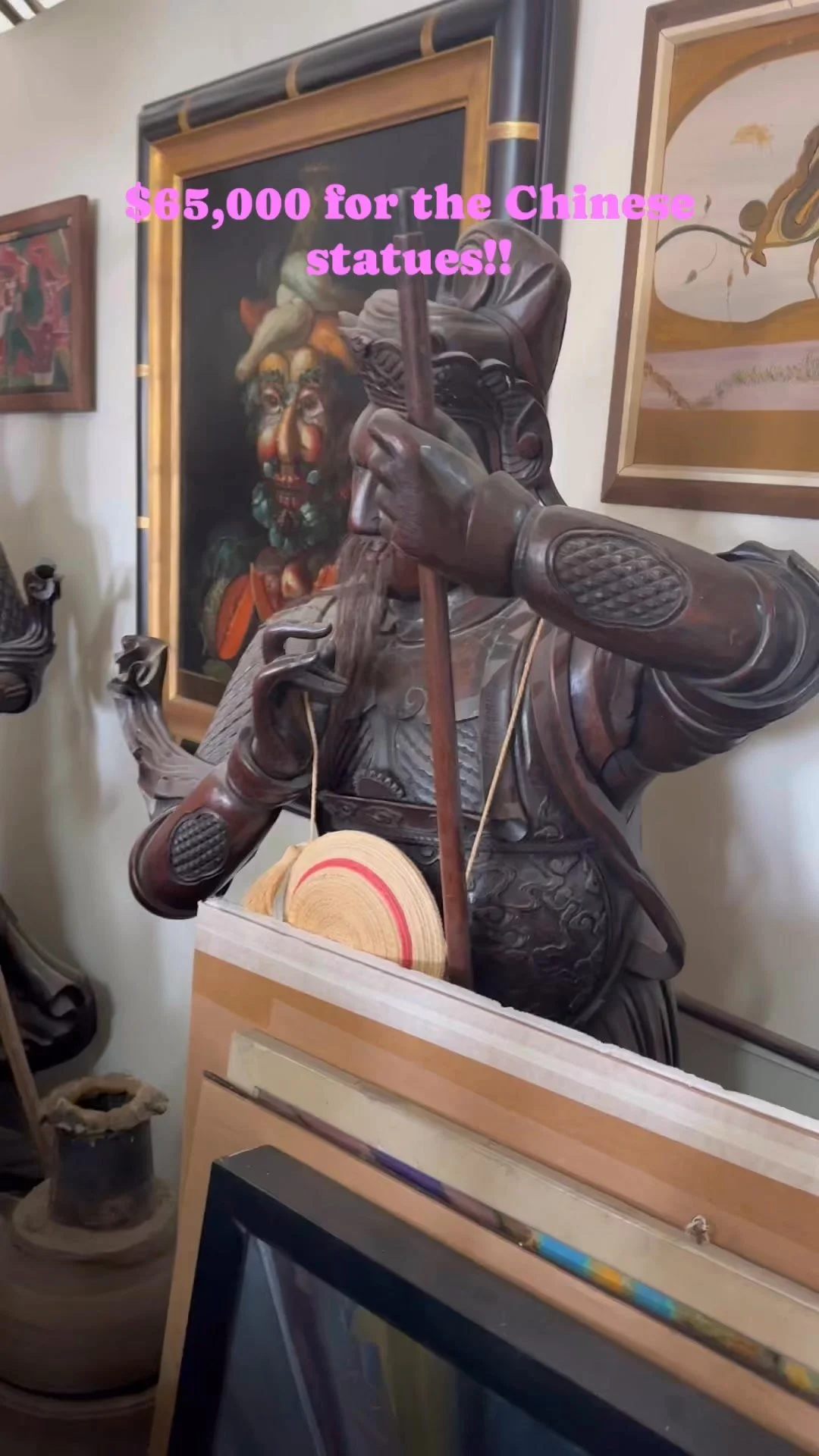 We had fun in Hannibal today. We stopped by Lydia's Cabinet of Curiosities and I was amazed to see these artifacts! It's a Pretty amazing place!!