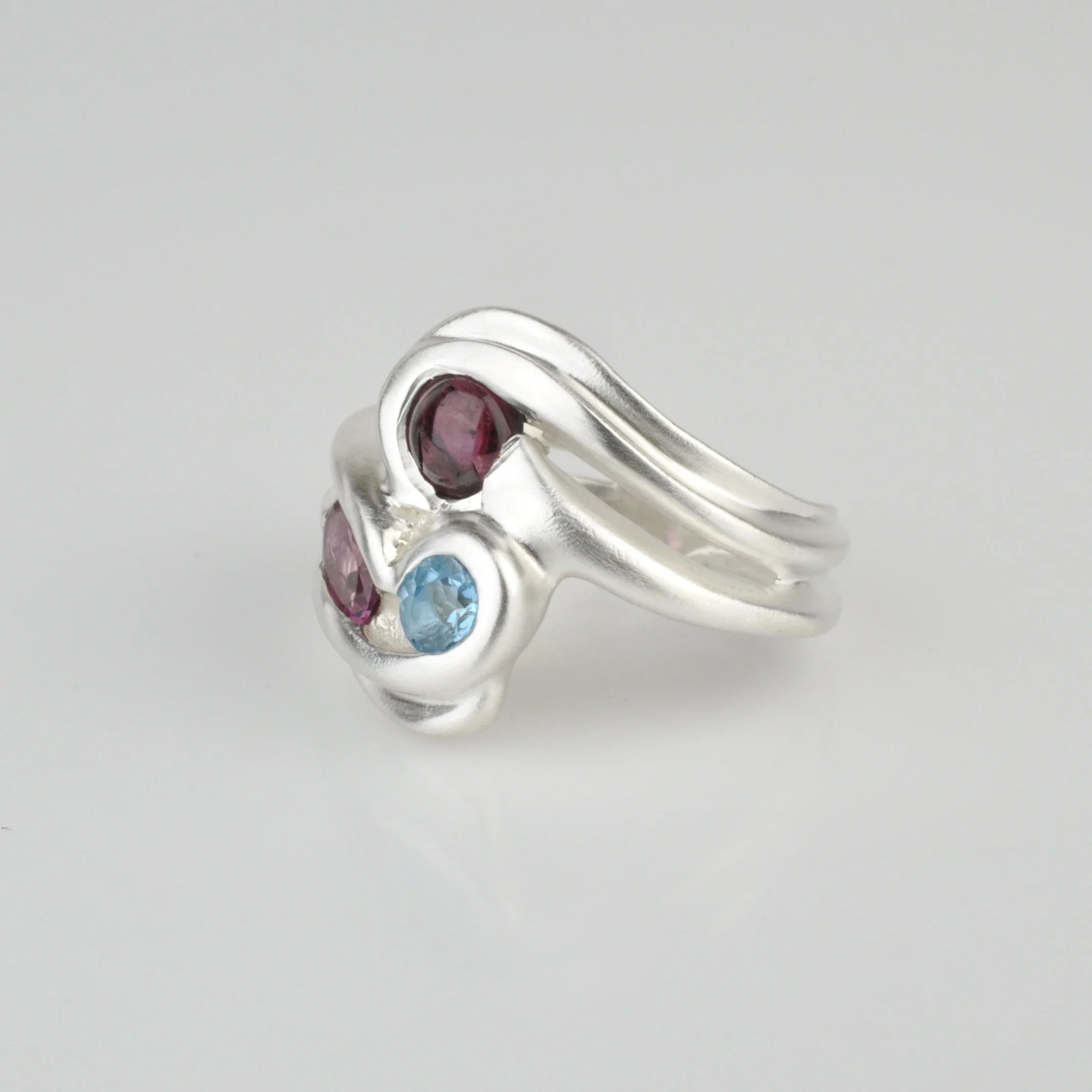 3 Stone Mellow  Movement Ring #2