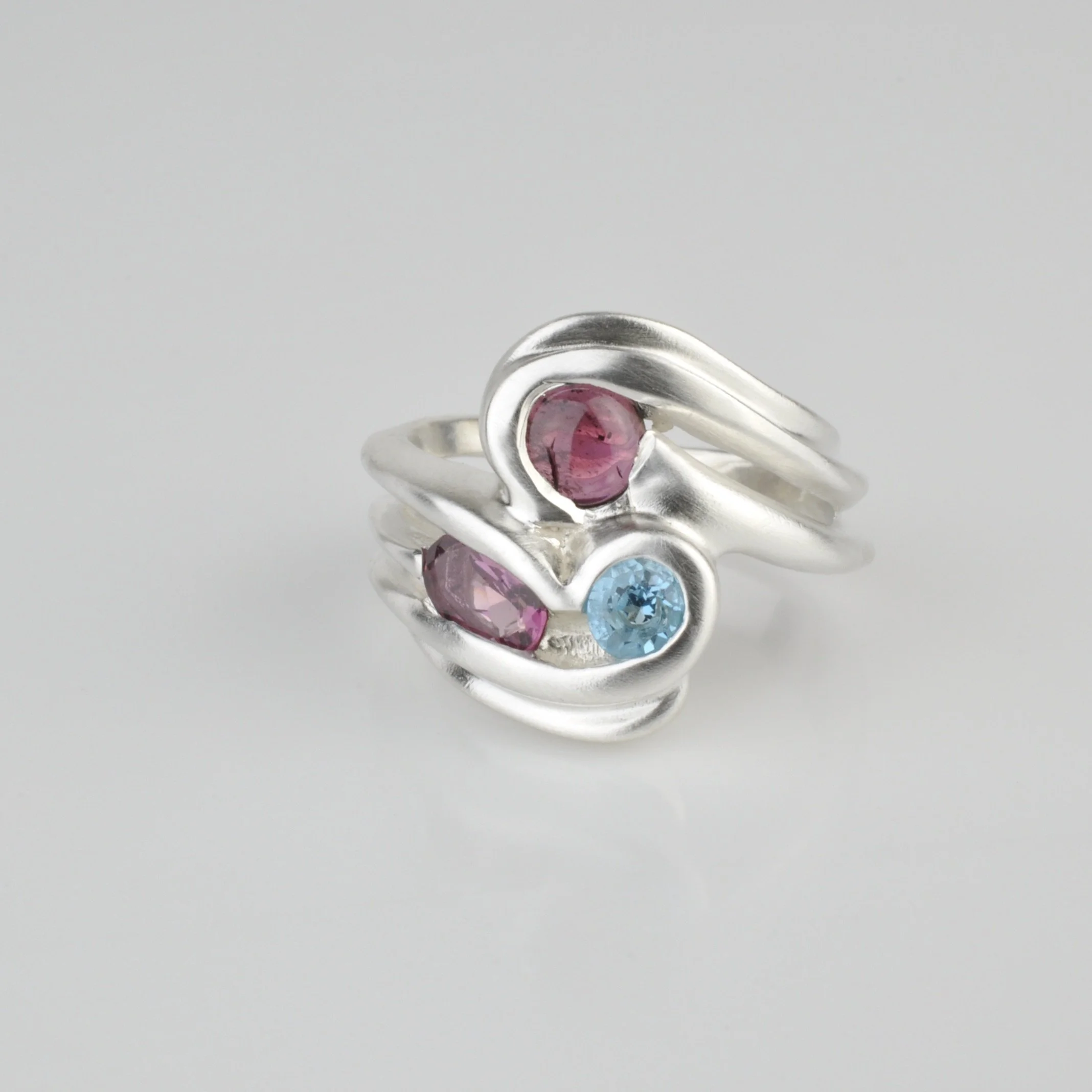 3 Stone Mellow  Movement Ring #2