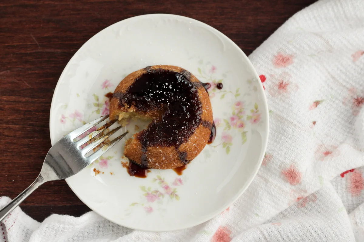 Olive Oil Cakes with Violet Balsamic Vinegar Glaze-2.jpg