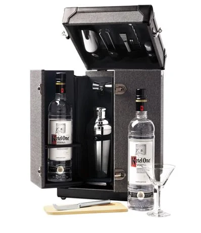 Over the top: Tumi Mixology Set